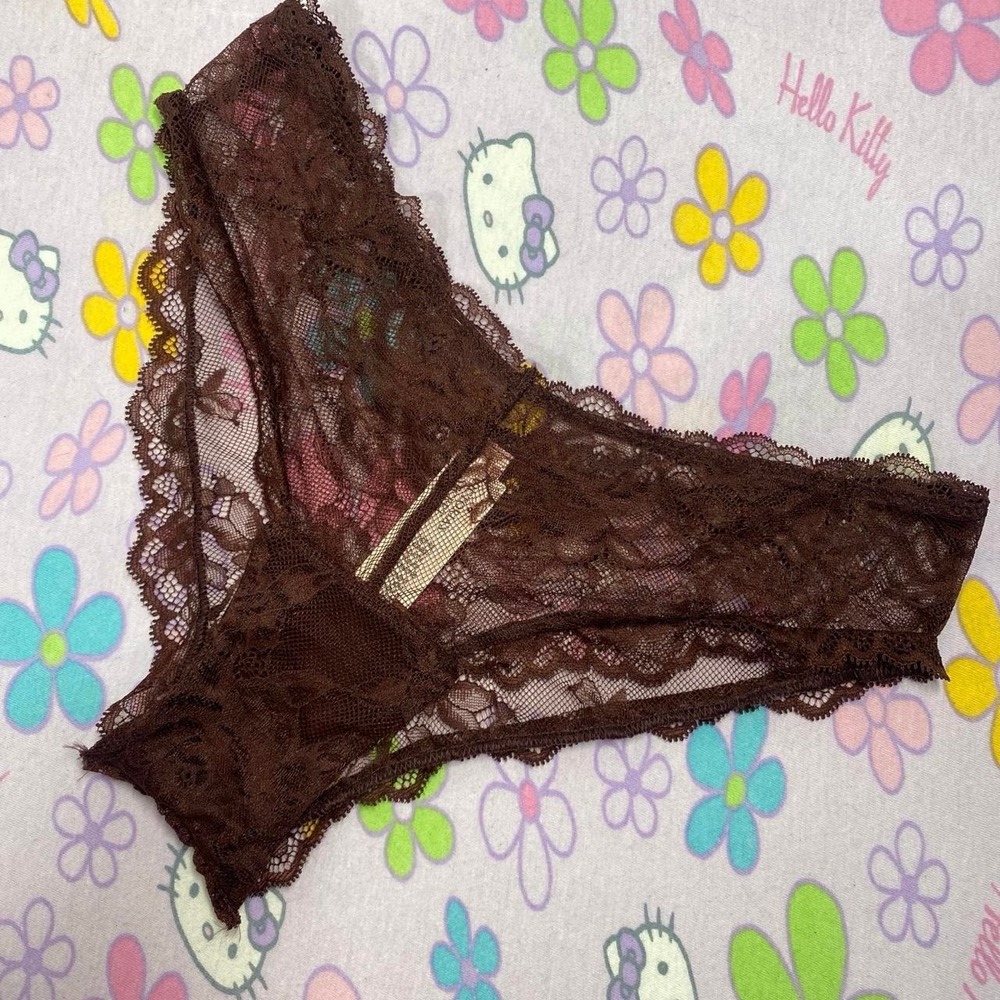 VICTORIA'S SECRET BROWN LACE HIGH LEG CHEEKY